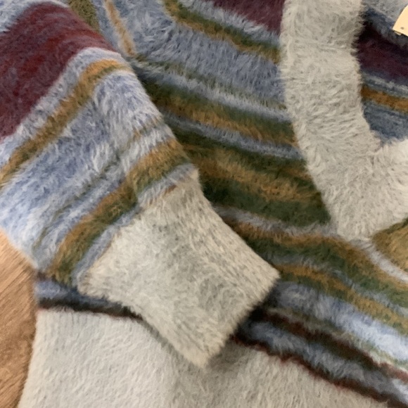 Sunday best crop sweater for sale - Picture 2 of 4